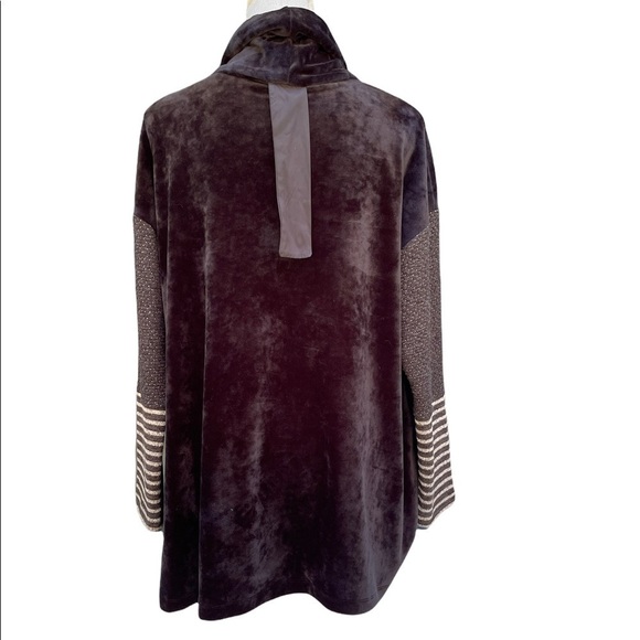 KEDEM Sasson Black Label Black Velour with Charcoal / Grey Knit Sleeves Top OS - Picture 4 of 10